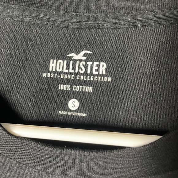 Hollister Must Have Collection T-Shirt Crewneck Long Sleeve black SIZE SMALL - Picture 2 of 4